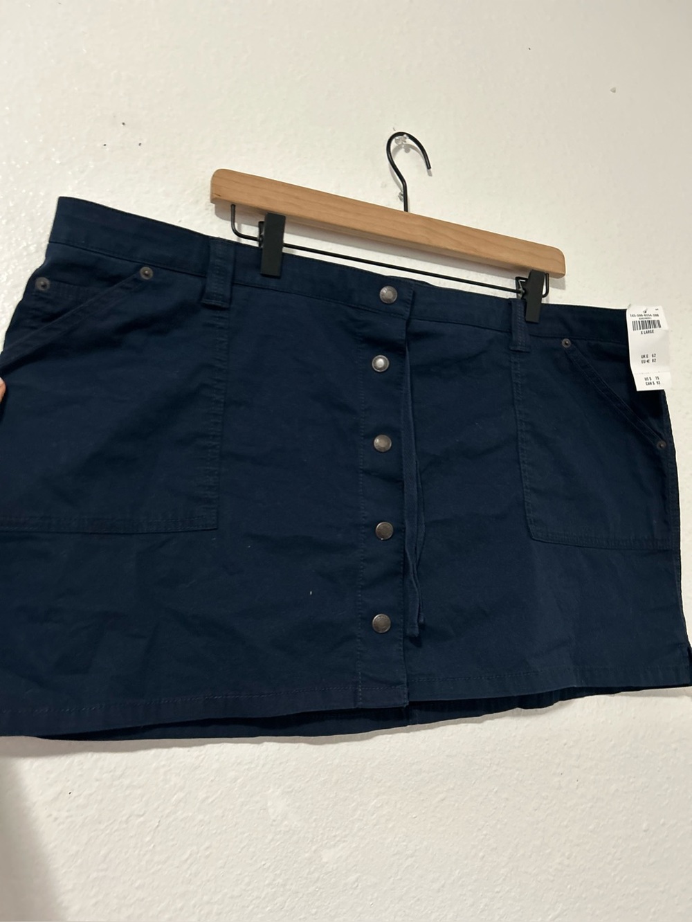 Abercrombie & Fitch NAVY BLUE MINI SKIRT SIZE  XL - Picture 2 of 6